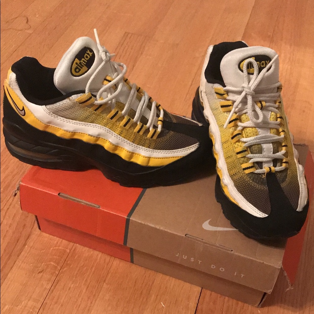 Air max sneakers